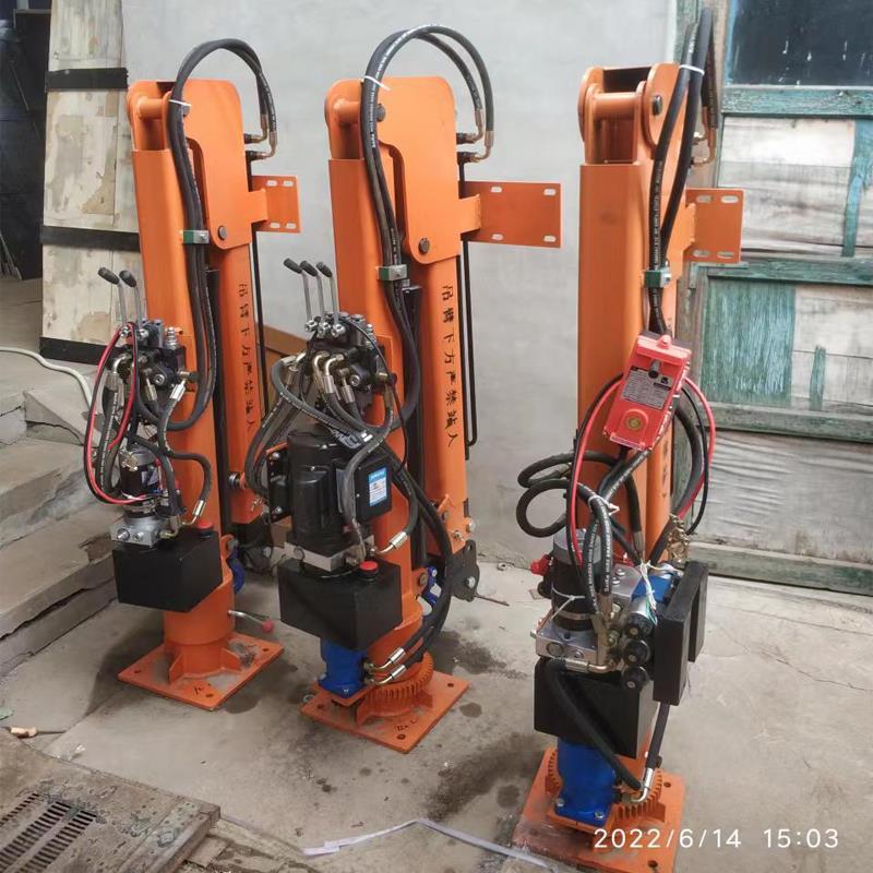 离石区重汽蓝牌随车吊 3.2吨 国六动力强 液压驱动 农用自卸起重机